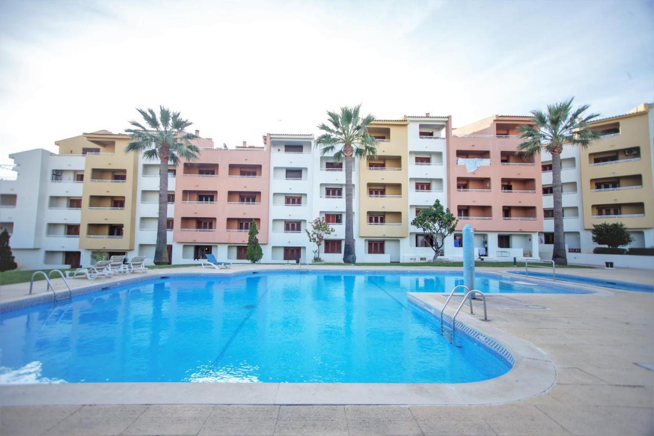 Main Avenue Albufeira, Walk To Beach, Old Town, Shooping, Top Location Экстерьер фото